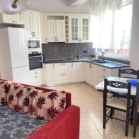 Tirana Apartment White Exterior foto